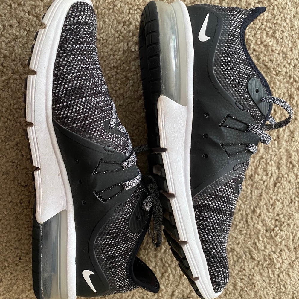 Nike Airmax (Womens)